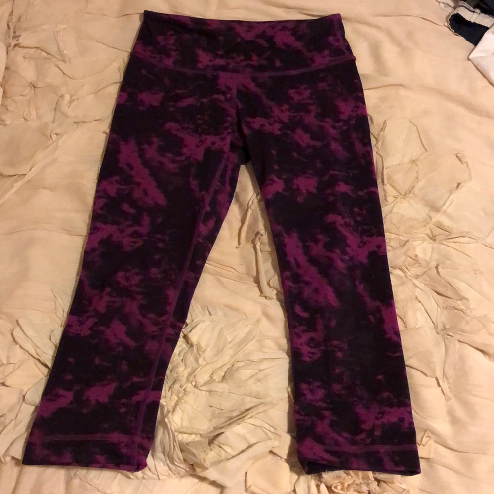 Size 4 Lululemon capris great condition !